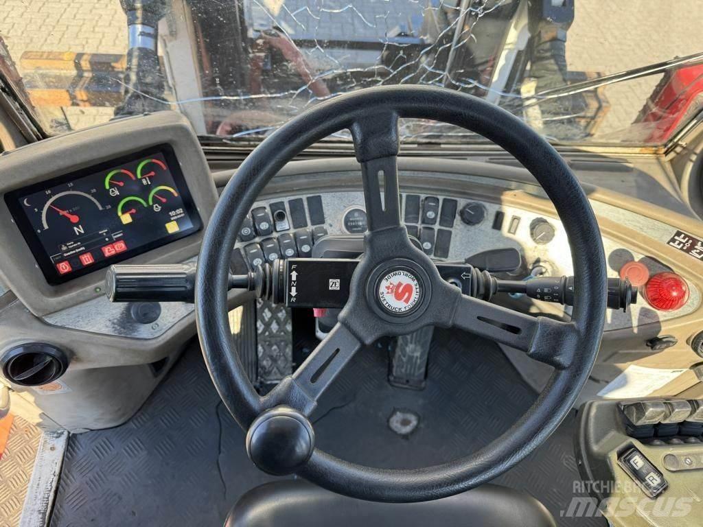 Svetruck 13.6-120-32 柴油卡車
