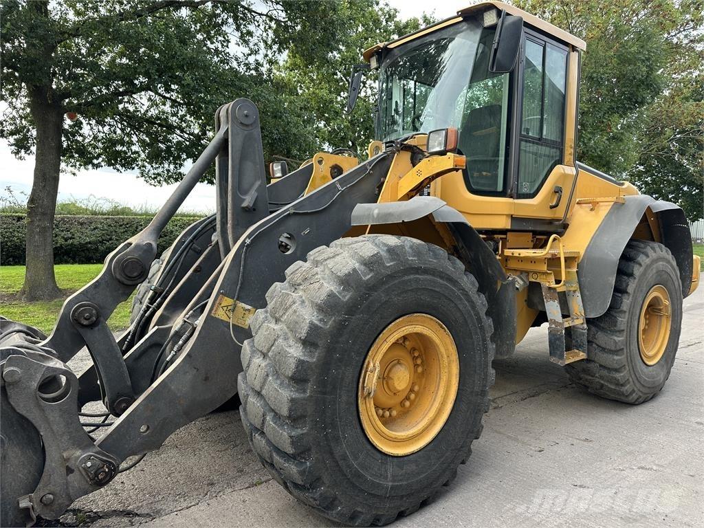 Volvo L120F 輪胎式裝載機