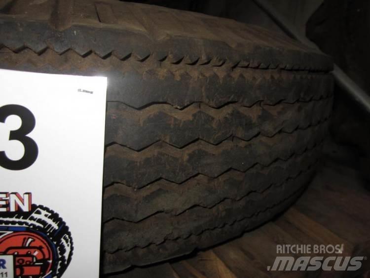  9.00-16 Goodyear dæk - 1 stk. 輪胎、車輪和輪圈