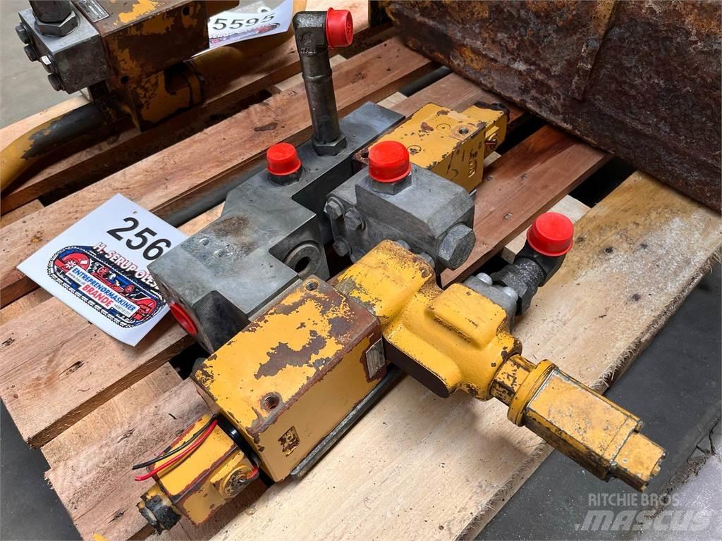 CAT 323D kontraventil 油壓