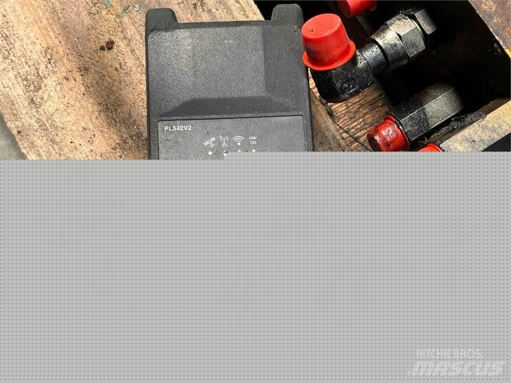 CAT 323D ventilgruppe-CON 油壓