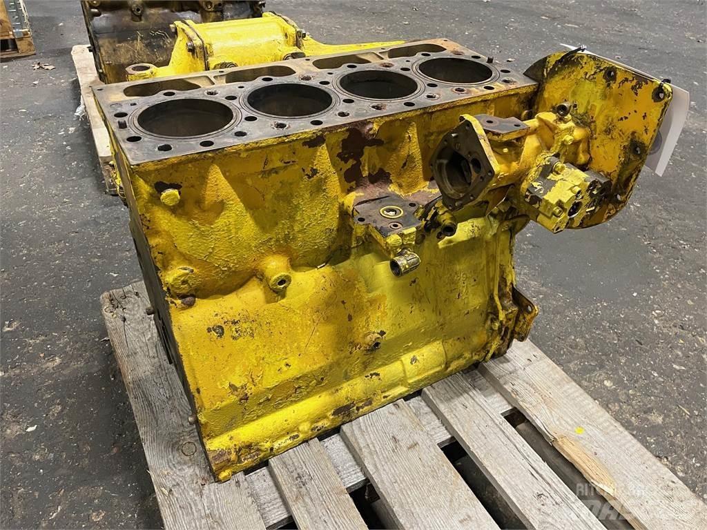 CAT 3304 motorblok 引擎/發動機