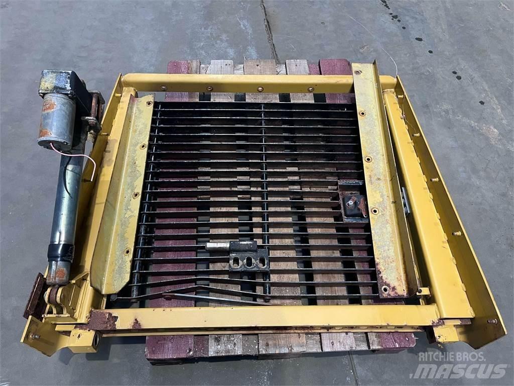 CAT 962GII Kølergrill 其他組件