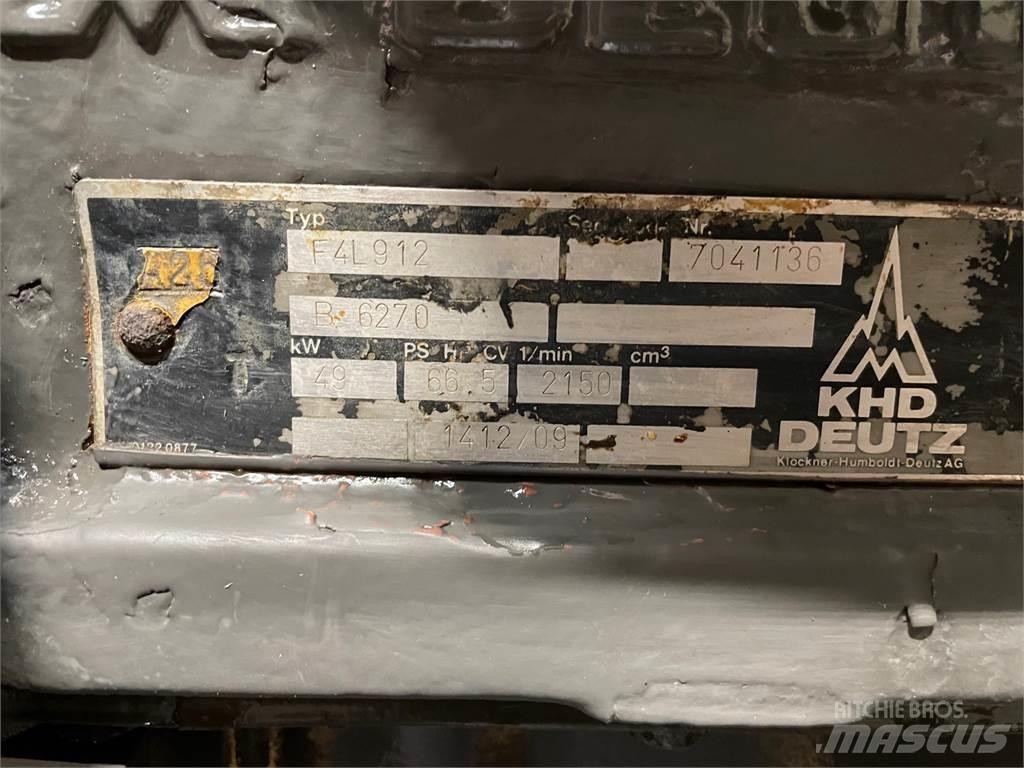 Deutz F4L 912 motor 引擎/發動機