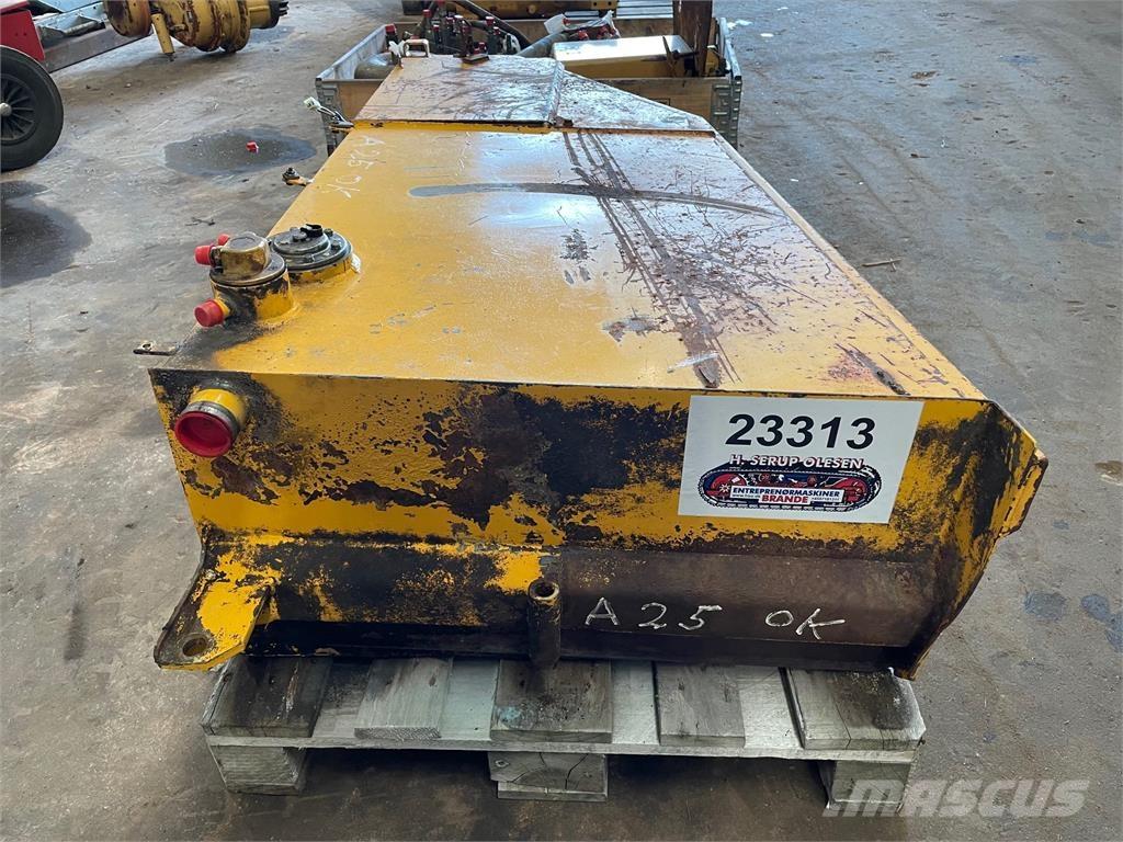  Dieseltank ex. Volvo A25 其他組件
