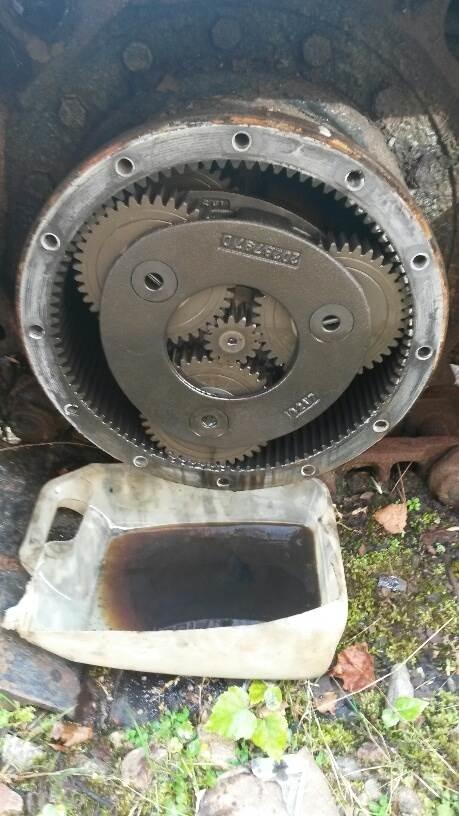 Hitachi EX120-S Køregear 傳動裝置