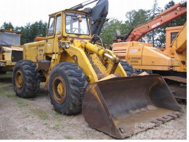 International 65C til ophug 輪胎式裝載機