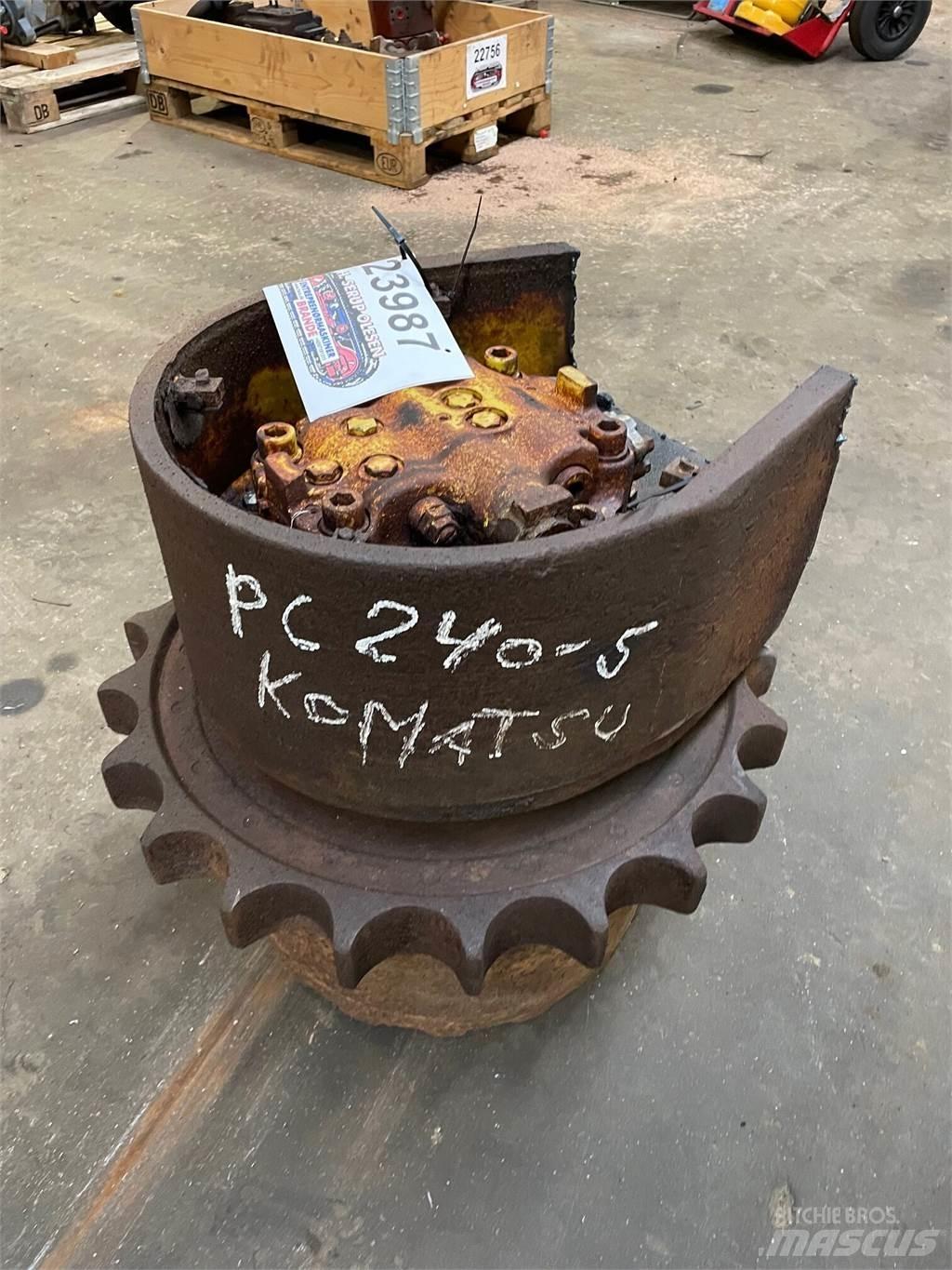 Komatsu PC240-5 Køregear 傳動裝置