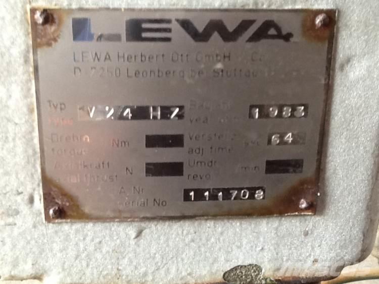Lewa Type V24HZ pumpe 水泵浦