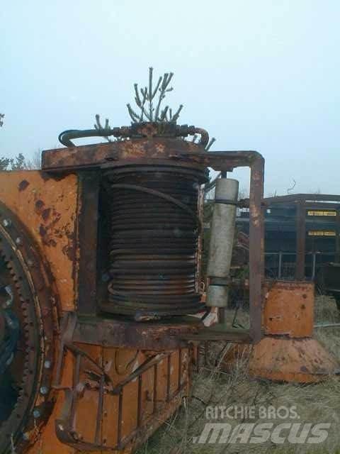 Liebherr hydr. spil - 2 stk. 吊車起重機、絞車吊貨機和物料升降機
