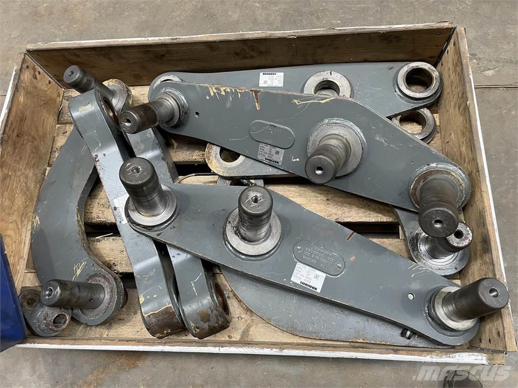 Liebherr L542 Link Arm 其他組件