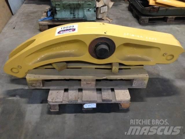 Liebherr L551 Link Arm 其他組件