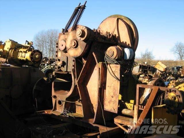 Schlüte Type OS1 klipper 工程軋碎機(壓碎機)