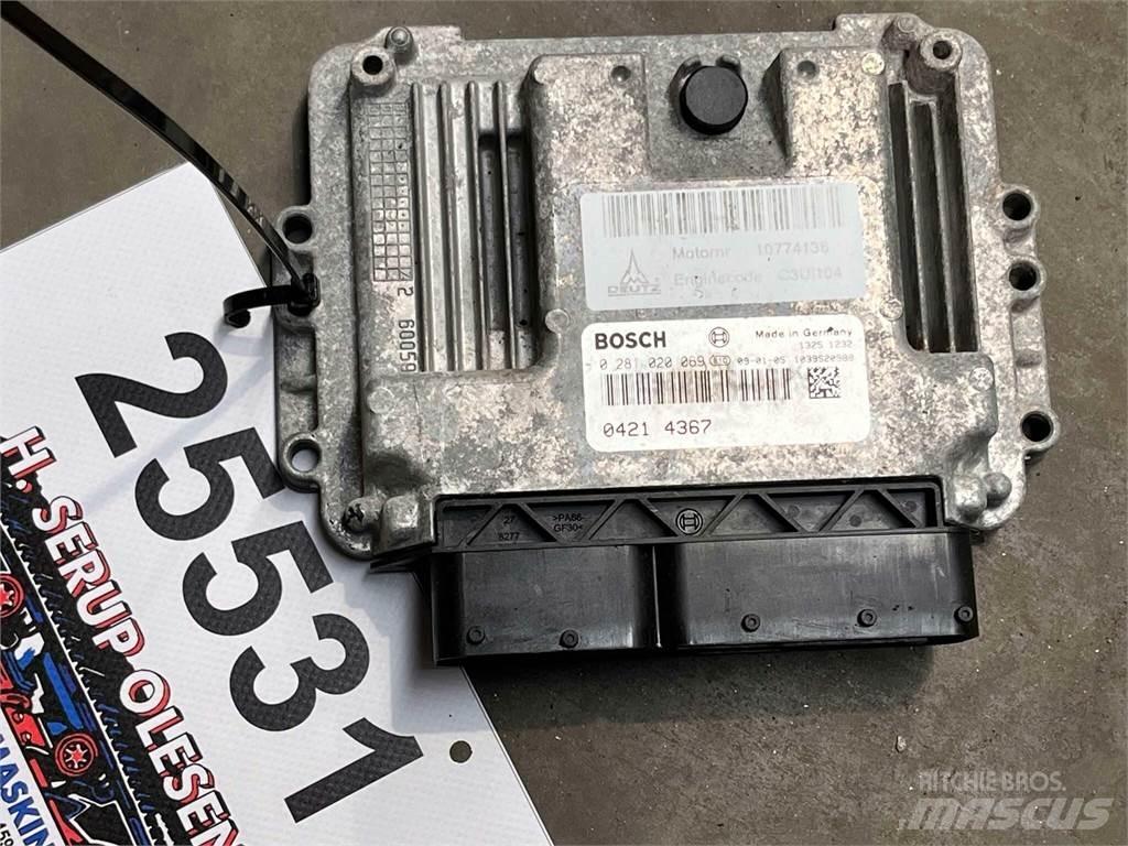 Sennebogen 821 CPU 電子設備