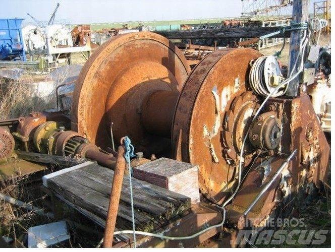  Spil - vægt ca. 7 ton 吊車起重機、絞車吊貨機和物料升降機