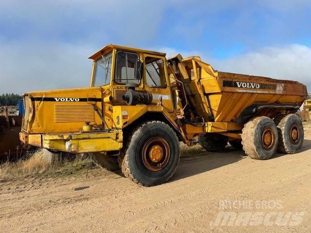 Volvo A25 dumper til ophug 側卸礦車