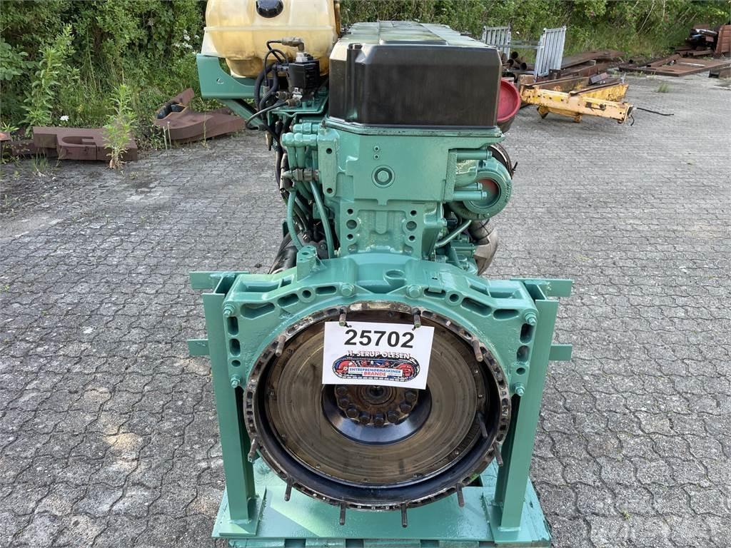 Volvo D12 motor, komplet 引擎/發動機