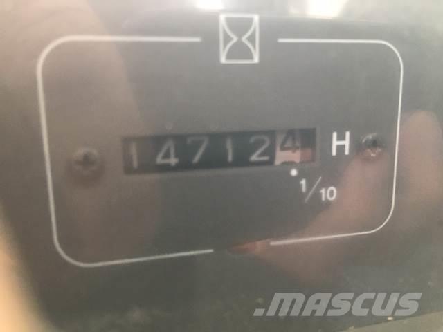 Volvo EC240LC til ophug 履帶式 挖土機/掘鑿機/挖掘機