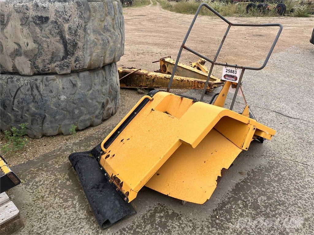 Volvo L220E højre bagskærm 其他組件