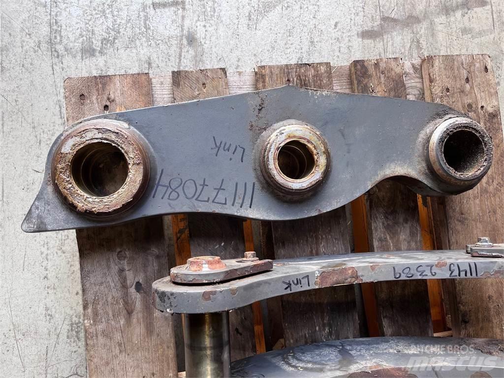 Volvo L60H Link Arm 其他組件