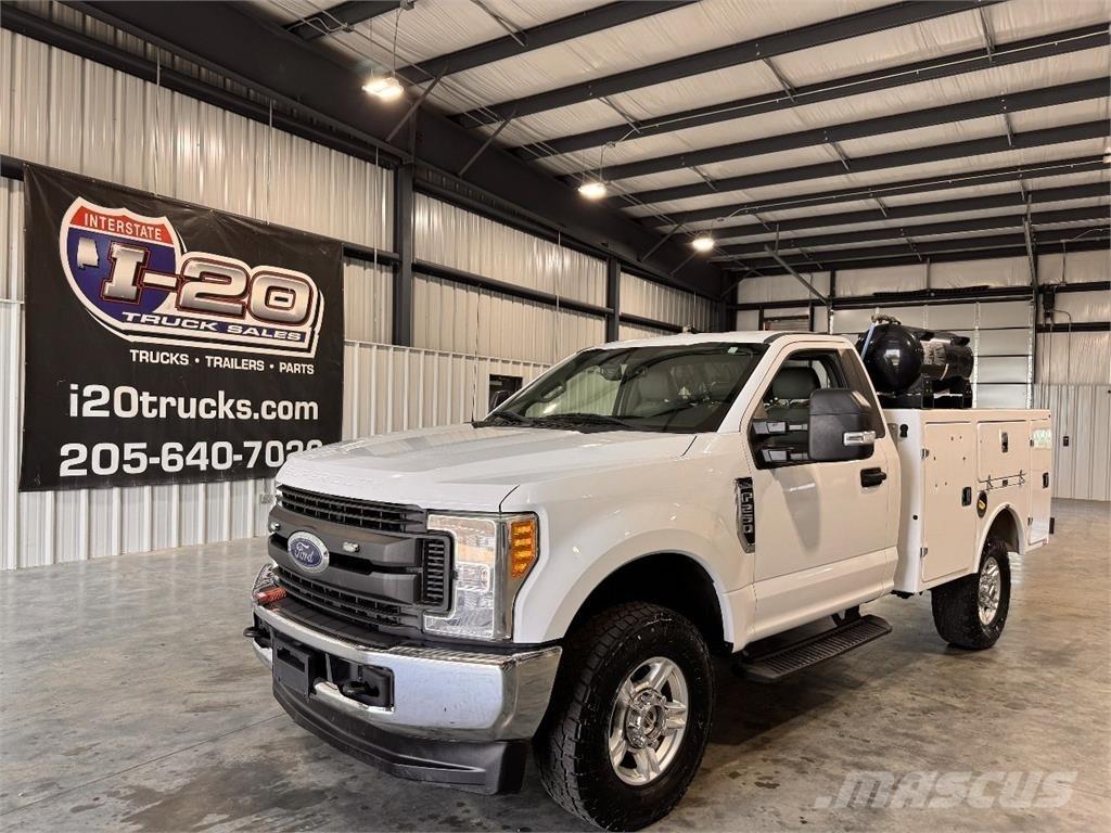 Ford F-250 都市/通用型車輛