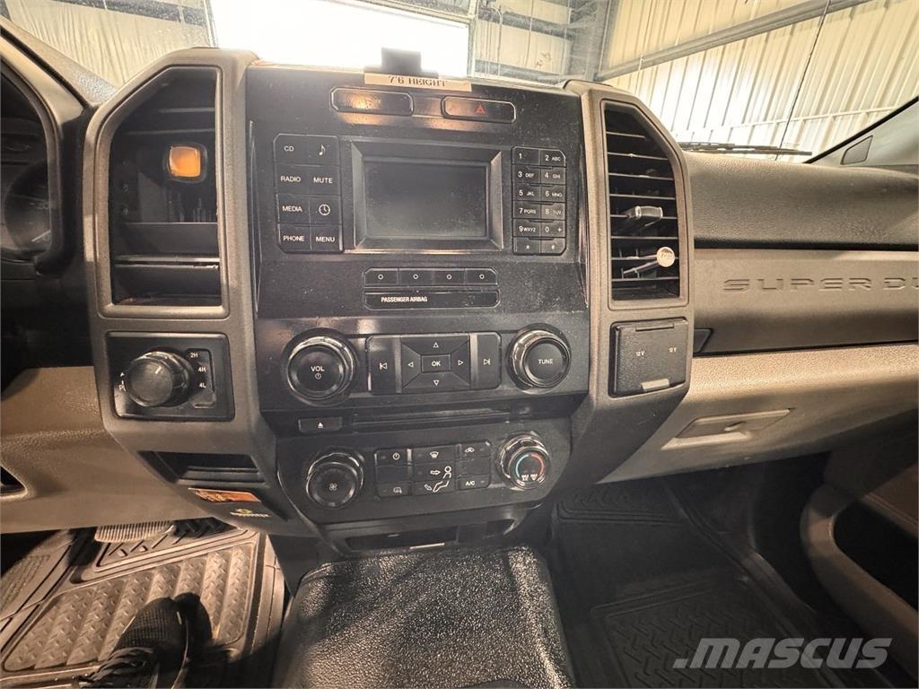 Ford F-250 都市/通用型車輛