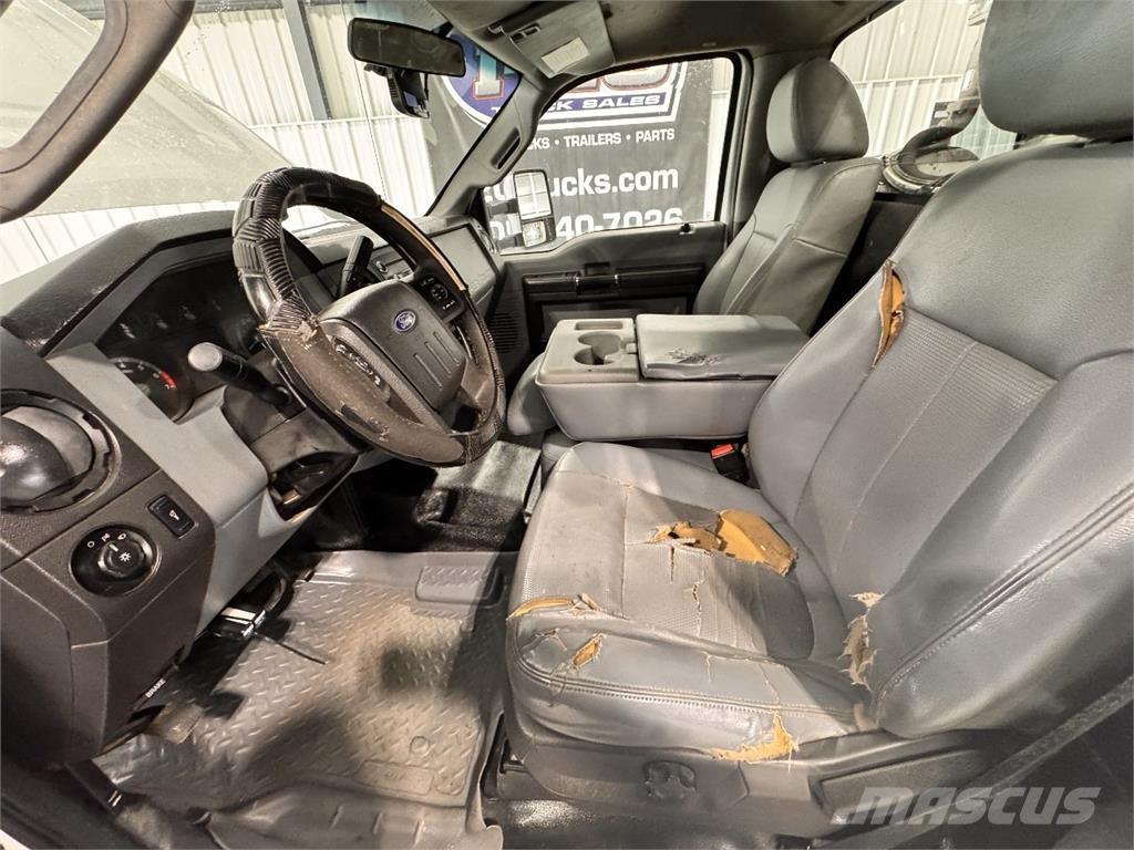 Ford F-250 皮卡.傳統半斗卡車/側卸板