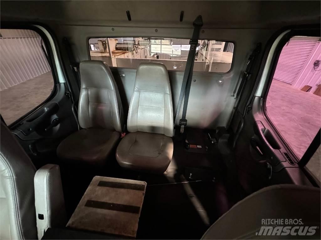 Freightliner 108SD 都市/通用型車輛