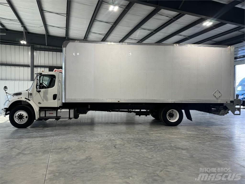 Freightliner M2 貨箱式卡車