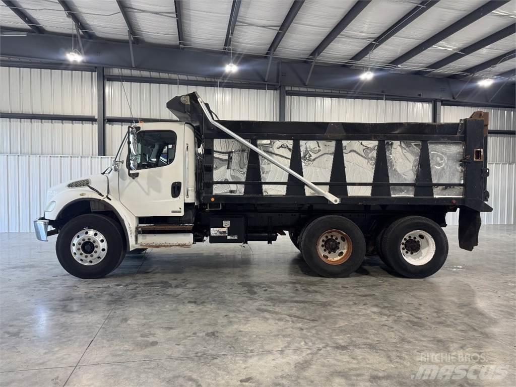 Freightliner M2 傾卸式卡車