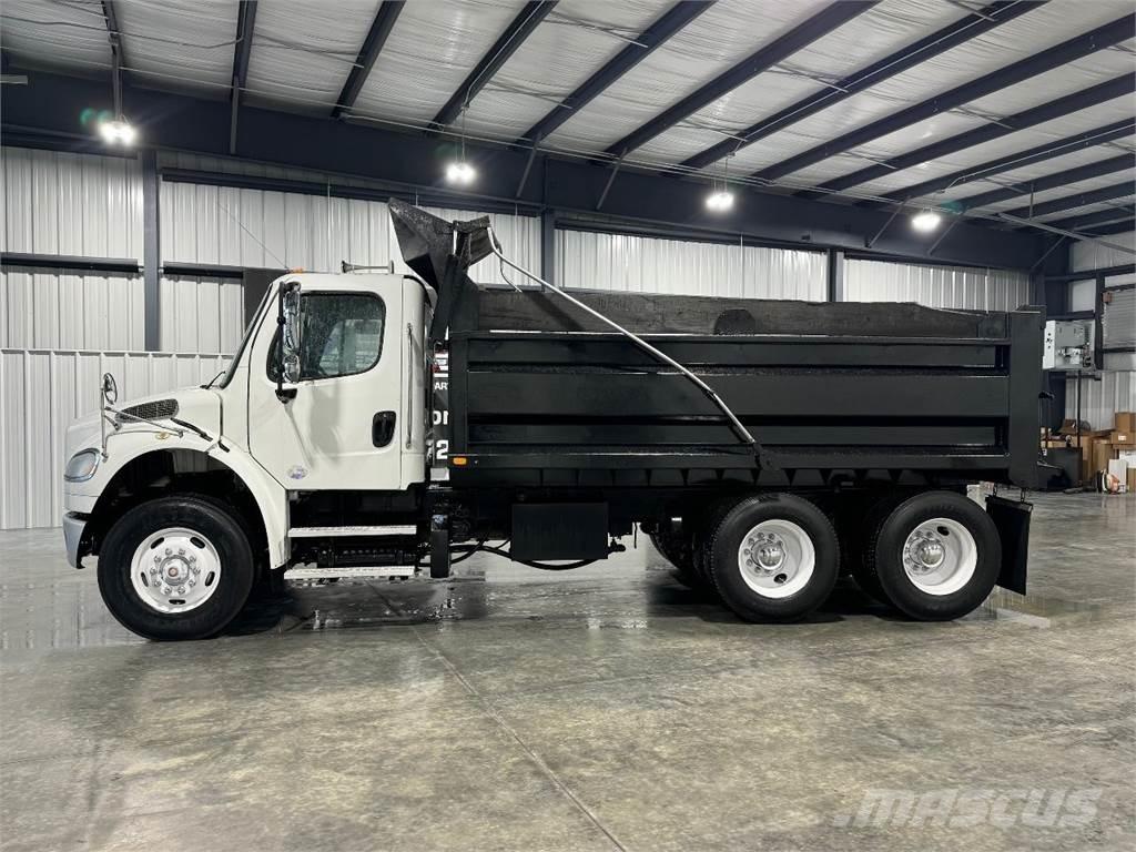 Freightliner M2 106 傾卸式卡車