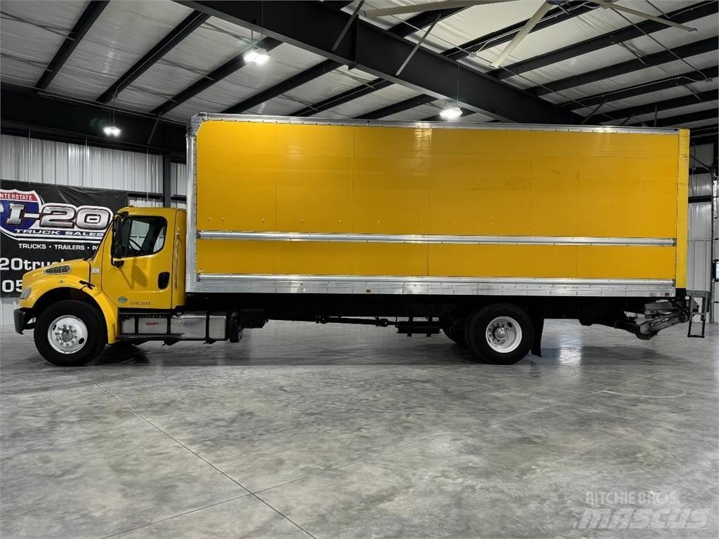 Freightliner M2106 貨箱式卡車