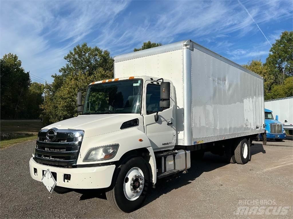 Hino 268 貨箱式卡車