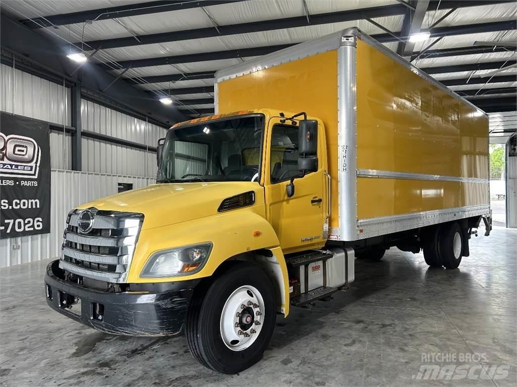 Hino 268 貨箱式卡車