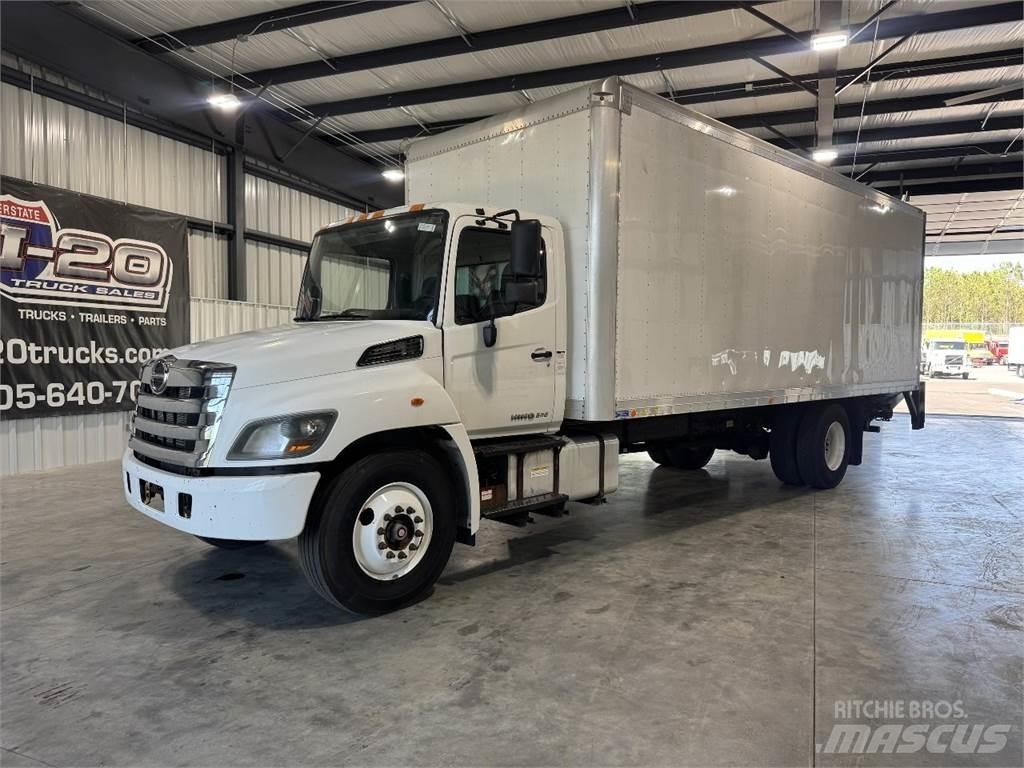 Hino 268A 貨箱式卡車