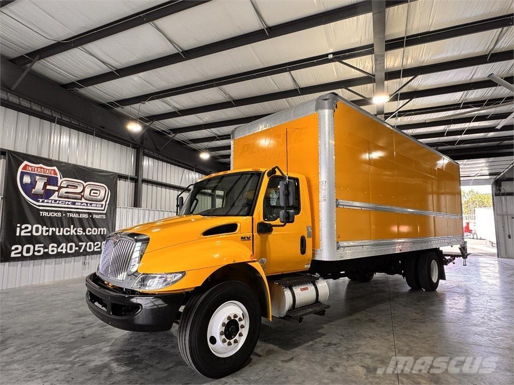 International MV607 貨箱式卡車