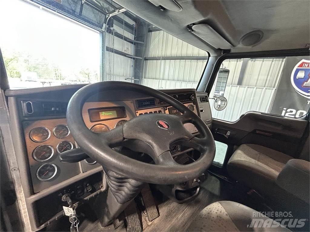 Kenworth T270 商用底盤車