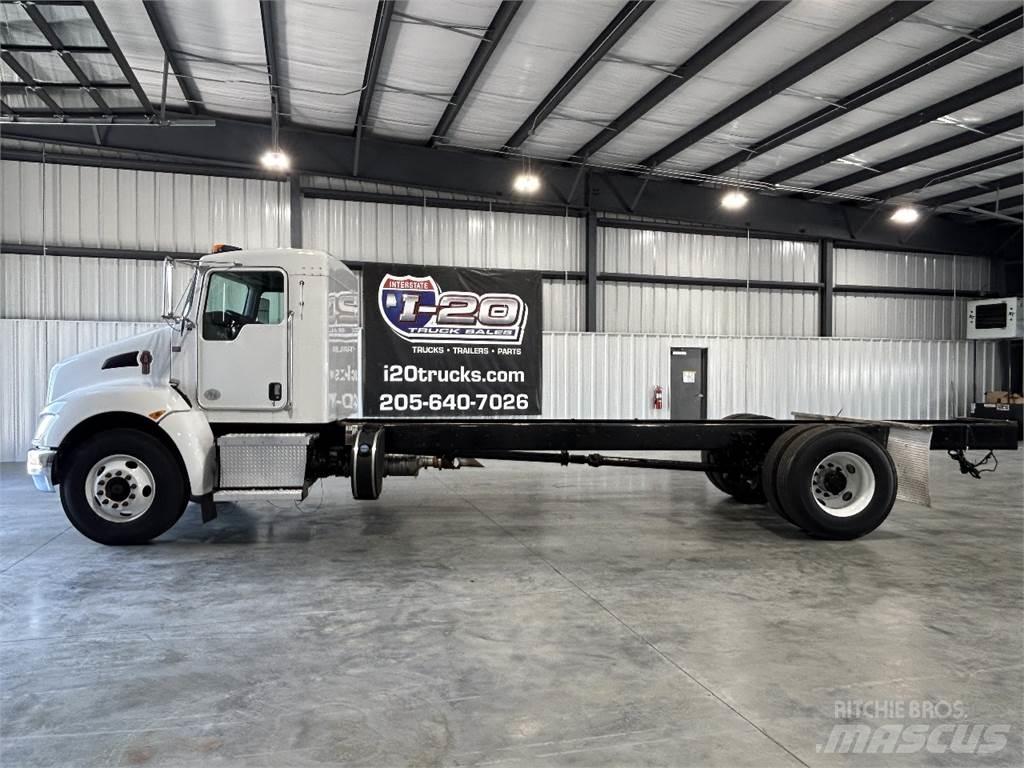 Kenworth T270 商用底盤車