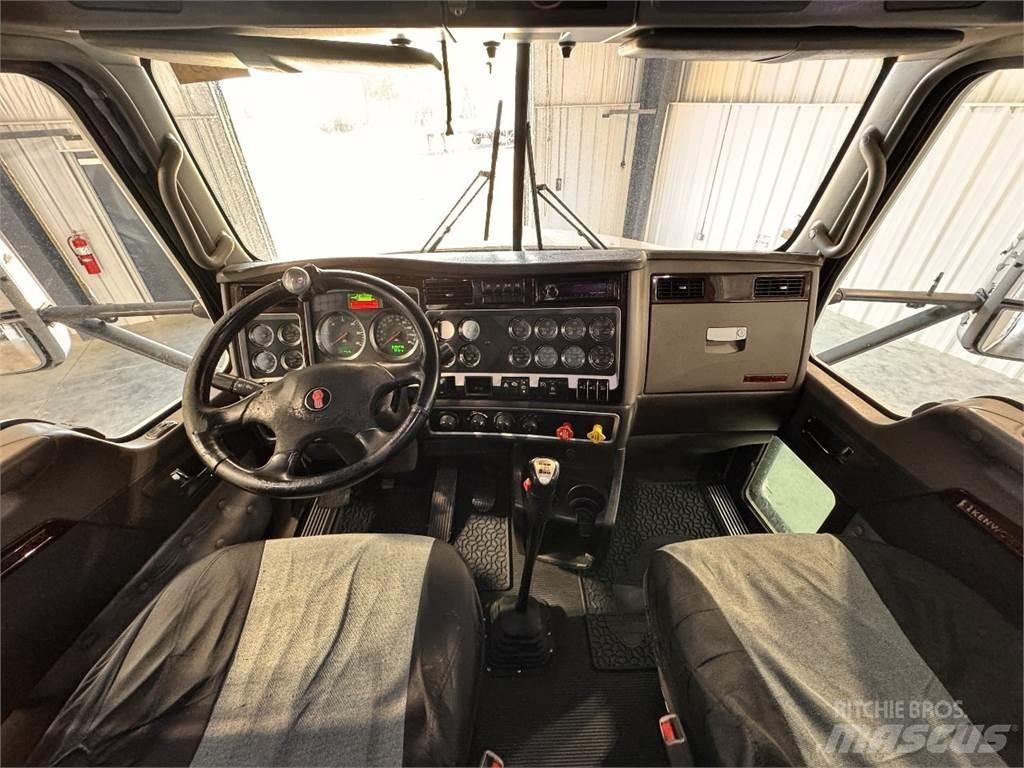 Kenworth T660 曳引機組件