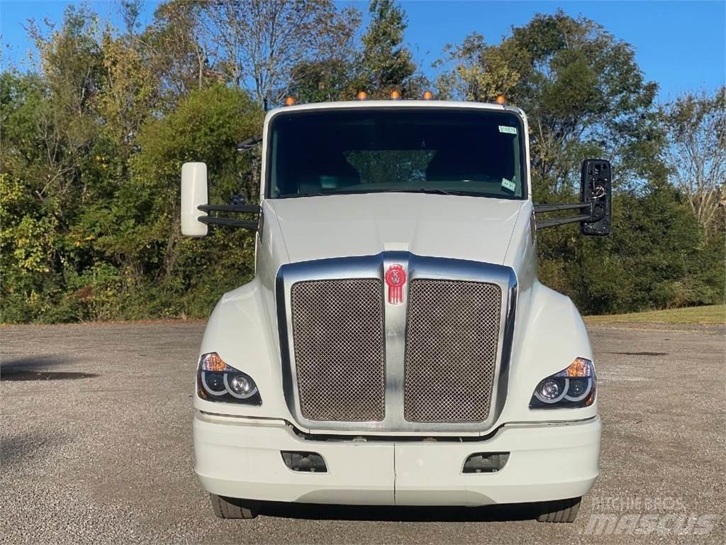 Kenworth T680 曳引機組件