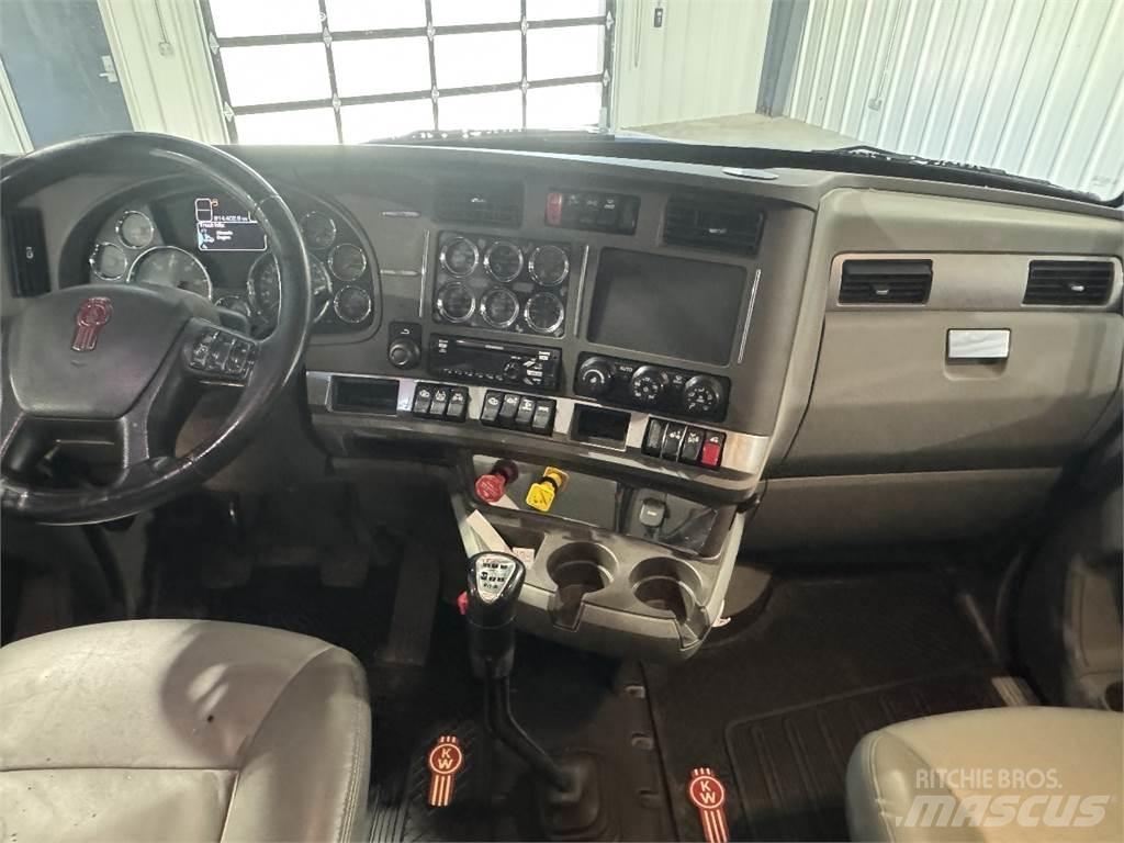 Kenworth T680 曳引機組件