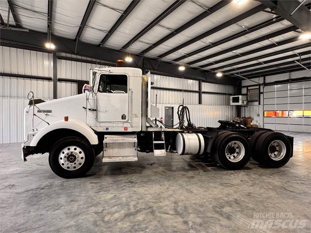 Kenworth T800 曳引機組件
