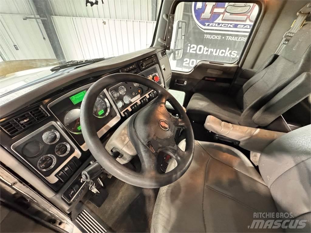 Kenworth T800 曳引機組件