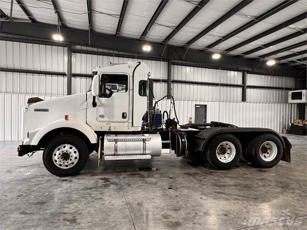 Kenworth T800 曳引機組件