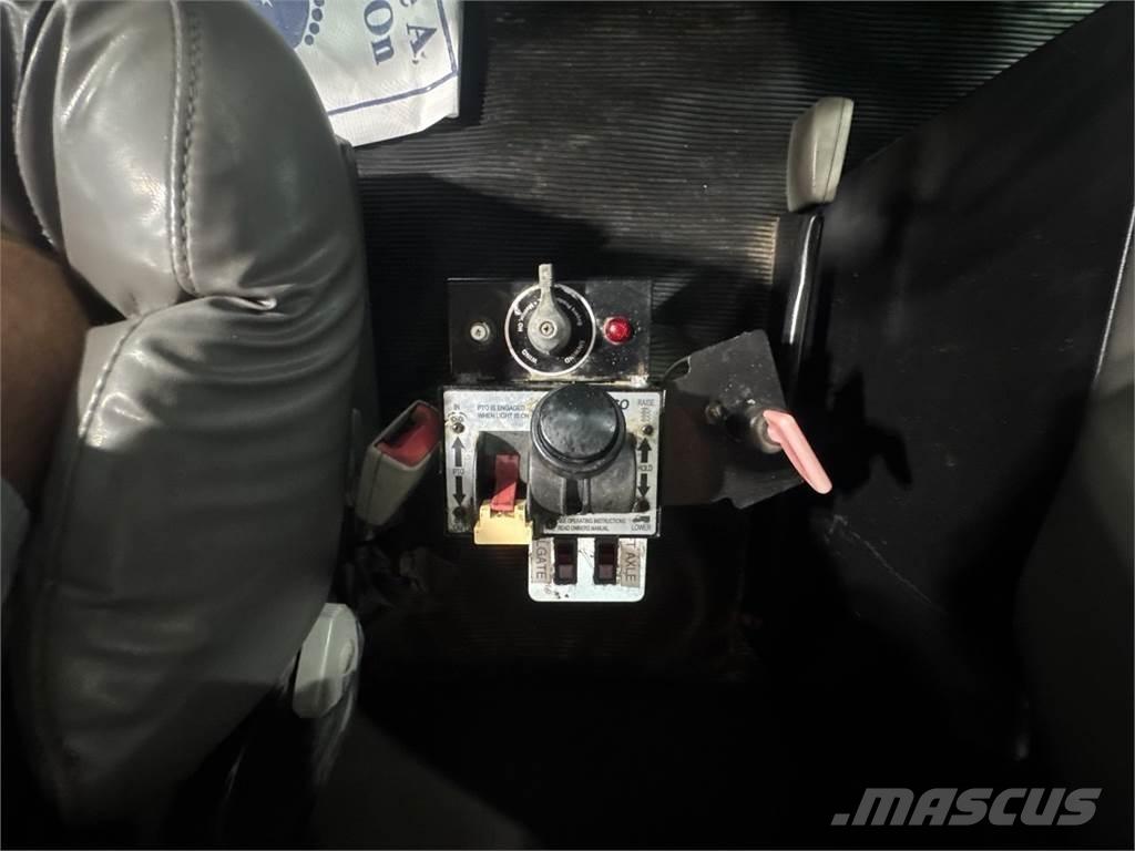 Kenworth T800 曳引機組件