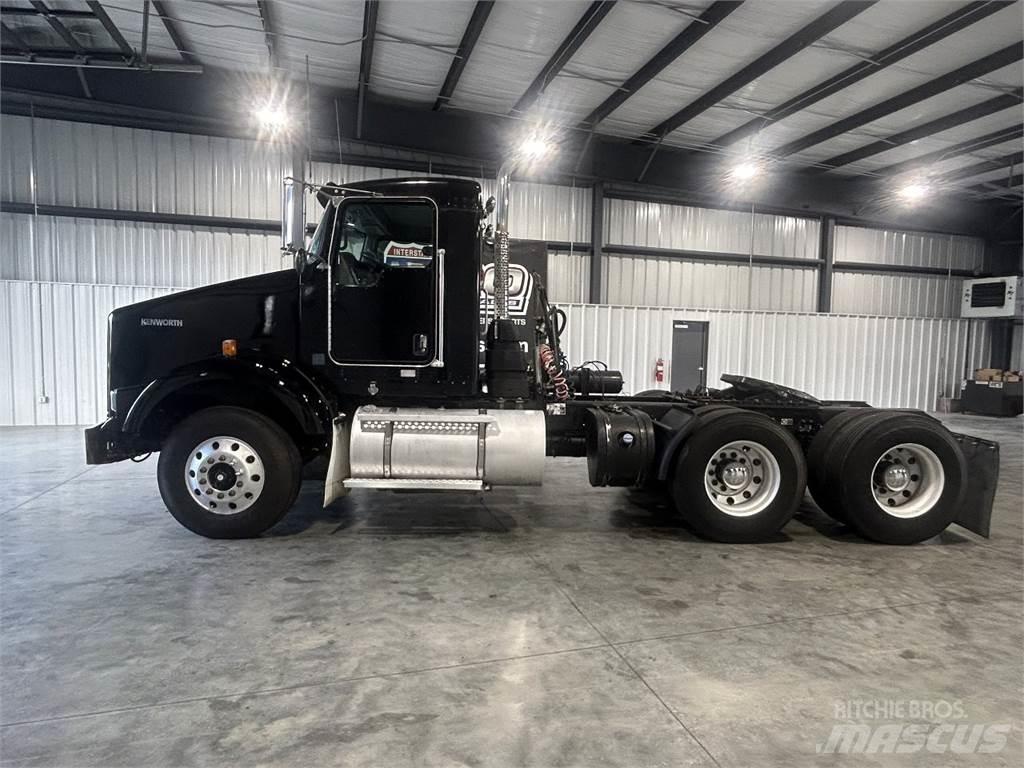 Kenworth T800 曳引機組件