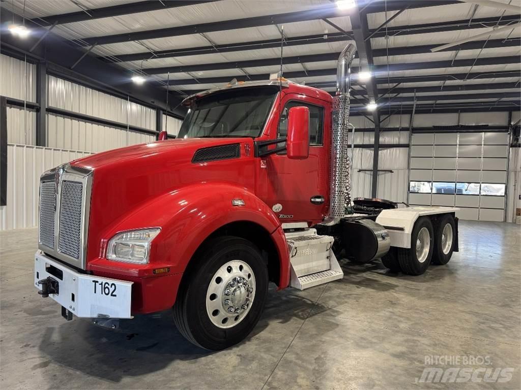 Kenworth T880 曳引機組件