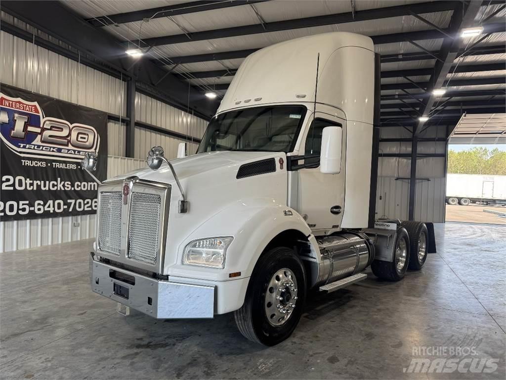 Kenworth T880 曳引機組件