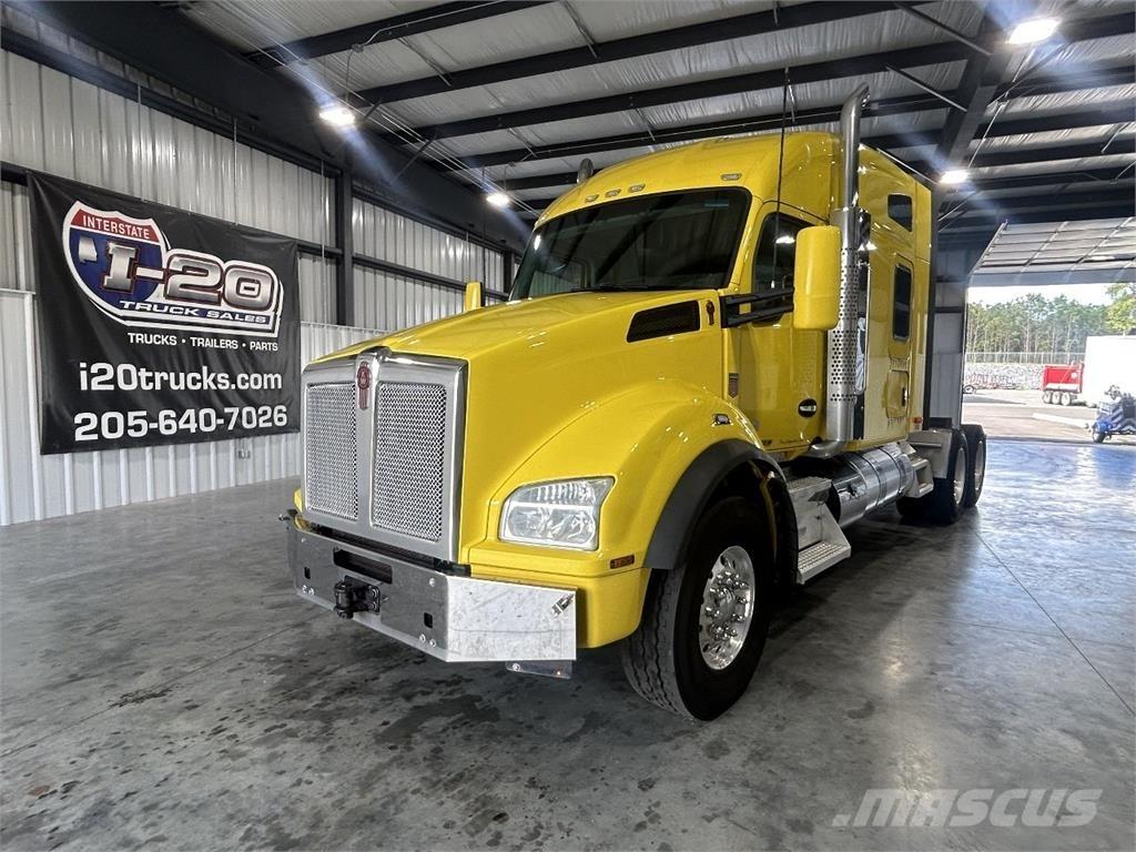 Kenworth T880 曳引機組件