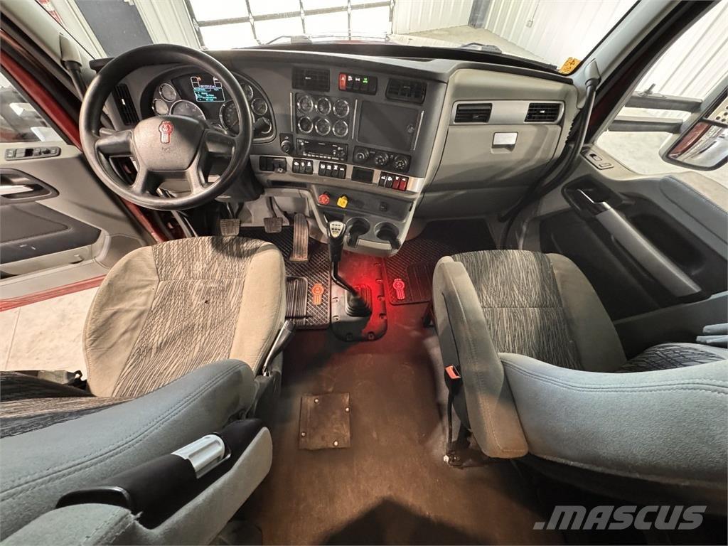 Kenworth T880 曳引機組件